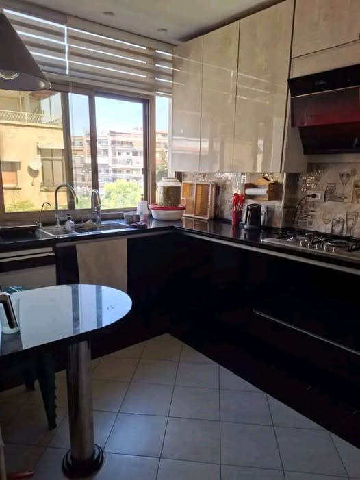 4-Bedroom House for Sale in Al-Mazraa, Damascus · 140 m²