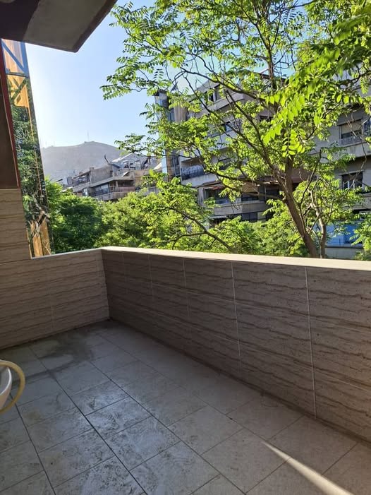 4-Bedroom House for Sale in Al-Mazraa, Damascus · 160 m²
