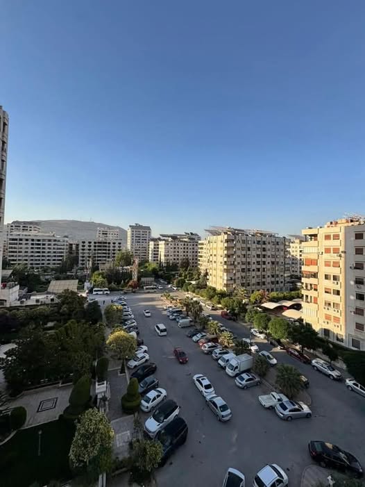 شقة للبيع في كفرسوسة – 170 م² – 3 غرف وصالون
