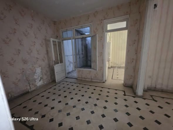 3-Bedroom House for Sale in Al-Muhajireen, Damascus