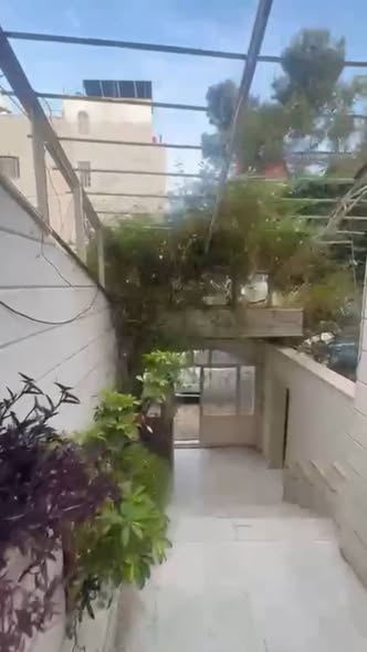 4-Bedroom Apartment for Sale in Mazzeh, Damascus · 220 m² — photo 3
