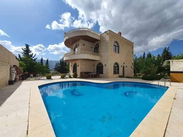 4-Bedroom Chalet for Rent in Madaya, Rural Damascus
