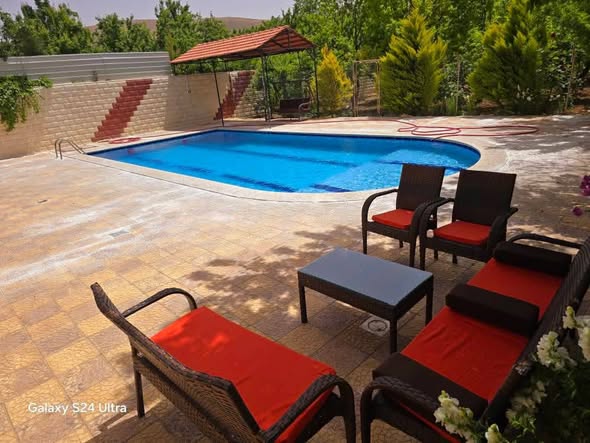 مزرعة بقمه للإيجار اليومي في التكية