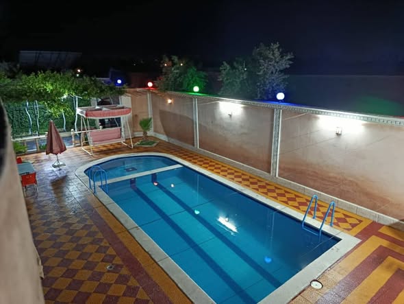 شاليه غرفتين للإيجار اليومي في طريق المطار مع مسبح 10×4
