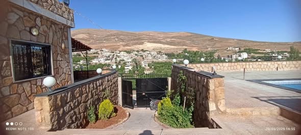 فيلا للإيجار في الزبداني – 3 غرف وصالون