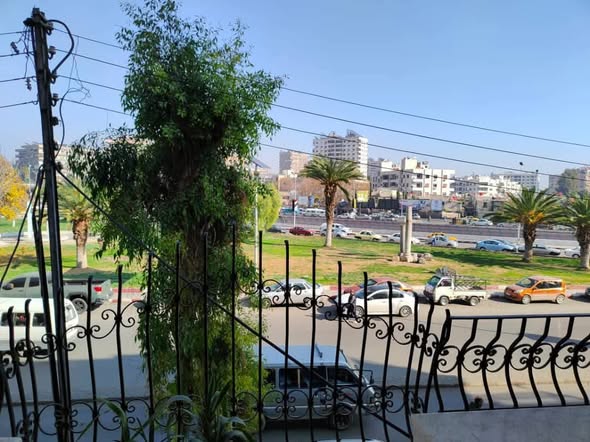 شقة للإيجار في مساكن برزة