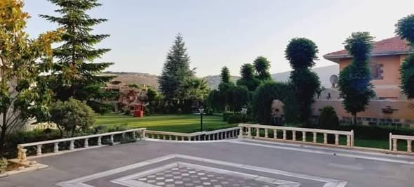 فيلا للإيجار اليومي في كروم مضايا – 5 غرف نوم ومسبح