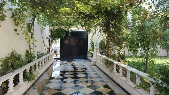 2-Bedroom Apartment for Sale in Rural Damascus · 500 m²