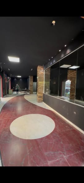 Shop for Rent in Al-Rawda, Damascus · 210 m²