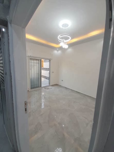 2-Bedroom Apartment for Sale in Moadamiyat al-Sham, Rural Damascus · 120 m² — photo 3