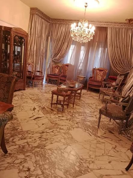 4-Bedroom Apartment for Sale in Al-Malki, Damascus · 325 m² — photo 2