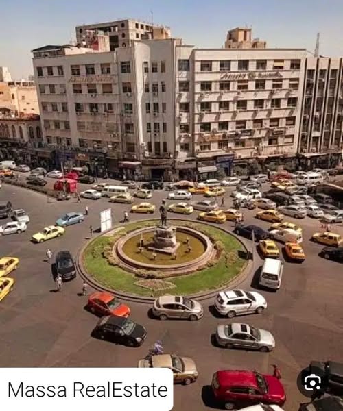 أرض بإطلالة مفتوحة